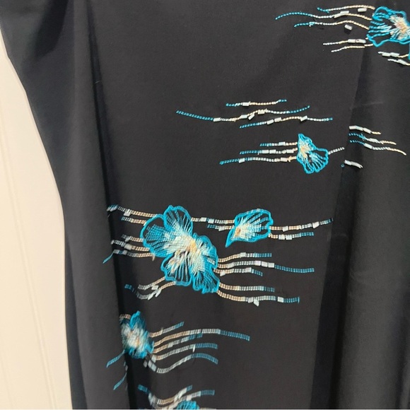 BCBGMaxAzria Black Dress with Blue Floral Embroidery Mermaid Y2K Built in Bra - Picture 5 of 7